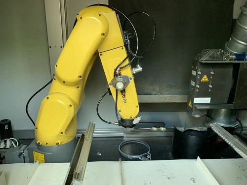 Fanuc  LR Mate 200iD