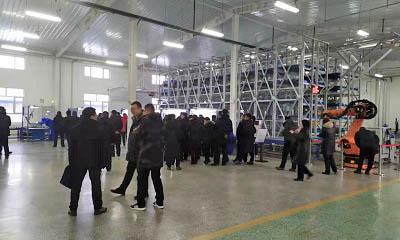 库卡工业机器人助力新疆车站建设